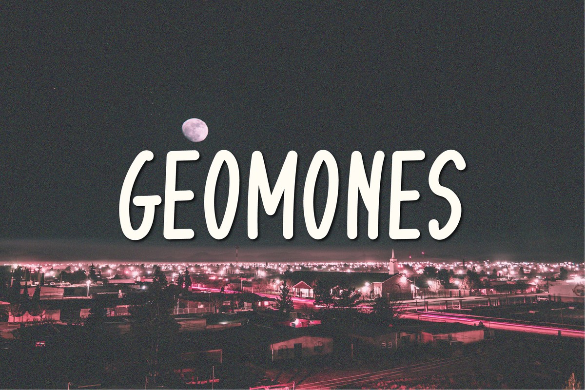 Пример шрифта Geomones