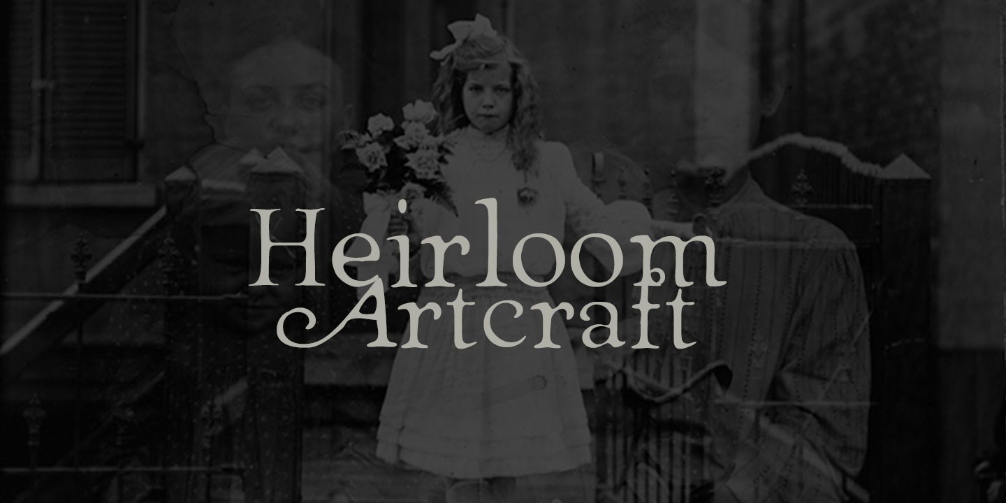 Пример шрифта Heirloom Artcraft