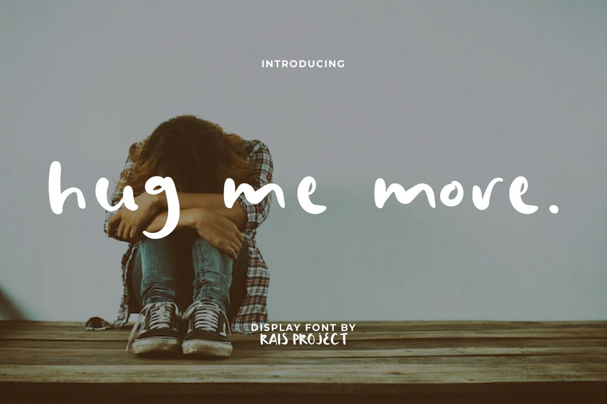 Пример шрифта Hug Me More Regular